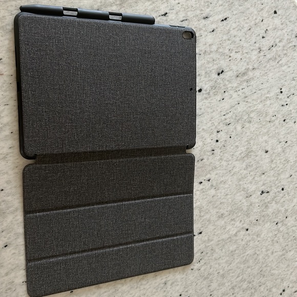 Dark Grey iPad Case Cover with a Apple Pencil Side Holder - Picture 4 of 4
